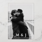 Minimaal Elegant Schrift Foto Saliegroen Huwelijk Folie Uitnodiging (Achterkant)