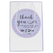 Minimaal en Chic Dusty Blue Dank je toevoegen naam Medium Cadeauzakje (Voorkant)