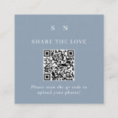 Minimaal en Chic Stofblauw QR Code Deel de Liefde Informatiekaartje (Voorkant)