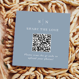 Minimaal en Chic Stofblauw QR Code Deel de Liefde Informatiekaartje