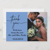 Minimaal en ChicDusty Blue Two Photo Wedding Bedankkaart (Voorkant)