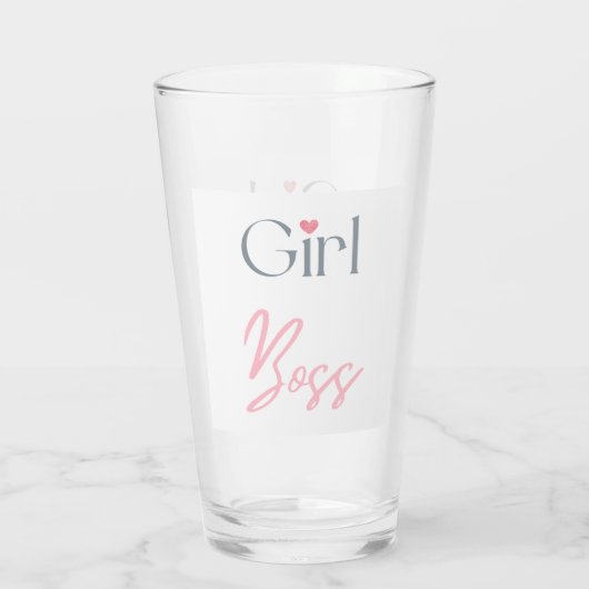 Minimaal fragment van Woordtekst van Girl Boss Glas (Achterkant)