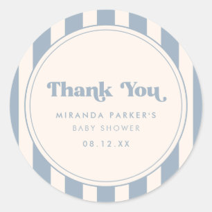 Minimaal gestreepte stoffige blauwe babyshower bed ronde sticker