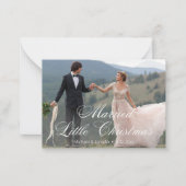 Minimaal Getrouwd Klein Kerstmis Bruiloft 2 foto's Notitiekaartje (Voorkant)