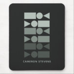 Minimaal grijs groen geometrisch ontwerp, aangepas muismat<br><div class="desc">Een modern,  minimalistisch geometrisch grafisch ontwerp van eenvoudige vormen in een ombre kleurenpalet van een heerlijk gedupeerd grijs met groene ondertonen,  gepersonaliseerd met naam of formulering van uw keuze.</div>