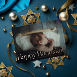 Minimaal Happy Hanukkah Holiday Foto Roos Gold Folie Feestdagenkaart<br><div class="desc">Echte gouden folie is hier; kies voor de grafische en bewerkbare tekst uit goud,  roos goud of zilverfolie. Voeg indien gewenst een bericht of meer foto's aan de rug toe.</div>