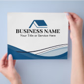 Minimaal Huizen Makelaar Logo in Blauw Flyer (Hand)