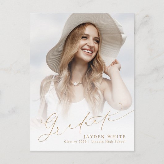 Minimaal Modern Chic Script Foto Afstuderen Uitnod Briefkaart (Voorkant)