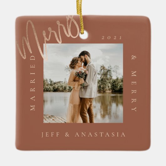 Minimaal modern gehuwd en liefdadig Gold Script 2- Keramisch Ornament (Voorkant)