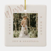 Minimaal modern gehuwd en liefdadig Gold Script 2- Keramisch Ornament (Achterkant)