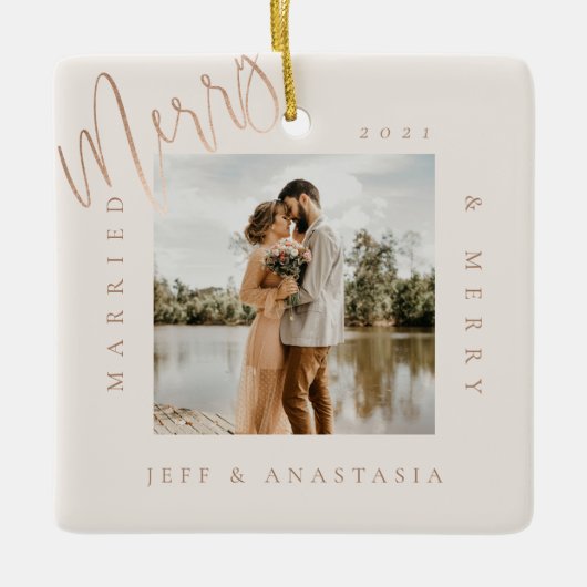 Minimaal modern gehuwd en liefdadig Gold Script 2- Keramisch Ornament (Voorkant)