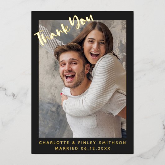 Minimaal & Modern Script Op Maat Gemaakte Trouw D Folie Feestdagenkaart (Voorkant)