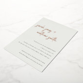 Minimaal modern zwart-witscript Verloving Folie Uitnodiging (Gedraaid)