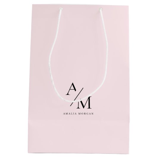 Minimaal pastelroze Initiaal & gepersonaliseerd Medium Cadeauzakje (Achterkant)