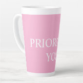 Minimaal Prioriteren Jij Citaat Stof Roze Roze Latte Mok (Linkerhoek)