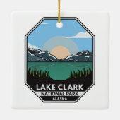 Minimaal Retro Emblem Lake Clark Keramisch Ornament (Achterkant)