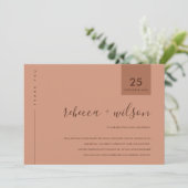 MINIMAAL SCANDI RUST TERRACOTTA TYPOGRAPHY WEDING BEDANKKAART (Staand voorkant)