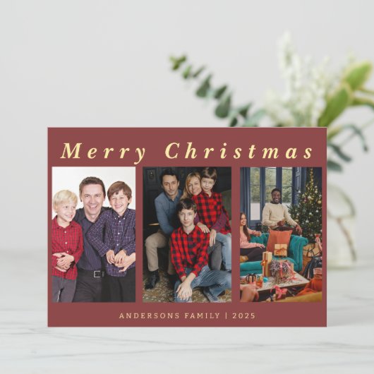 Minimaal Script 3 Foto Vrolijk Kerstrood Folie Feestdagenkaart (Staand voorkant)
