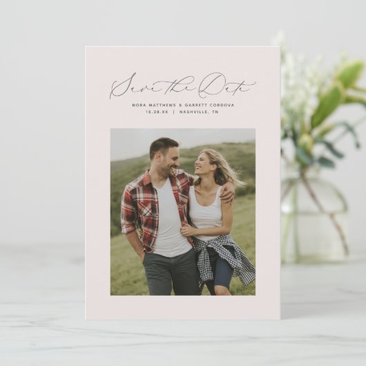 Minimaal script roze verticale foto save the date (Staand voorkant)