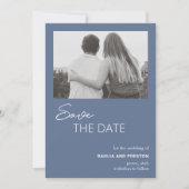 Minimaal Stofblauw Foto Modern Huwelijk Save The Date (Voorkant)