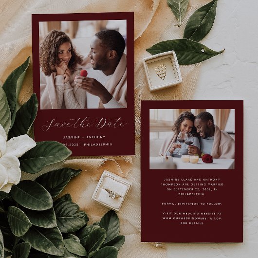 Minimaal twee-foto Bourgogne Red Script Save The Date
