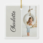 Minimaal twee foto Gepersonaliseerd naam licht gri Keramisch Ornament (Achterkant)