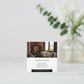 Minimaal vierkant, professioneel binnenontwerp vierkante visitekaartje (Staand voorkant)