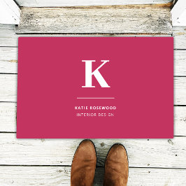 Minimaal warm roze modern Typografisch monogram Deurmat