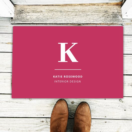 Minimaal warm roze modern Typografisch monogram Deurmat