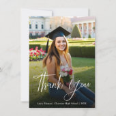 Minimaal wit script typografie Afstuderen Foto Bedankkaart (Voorkant)