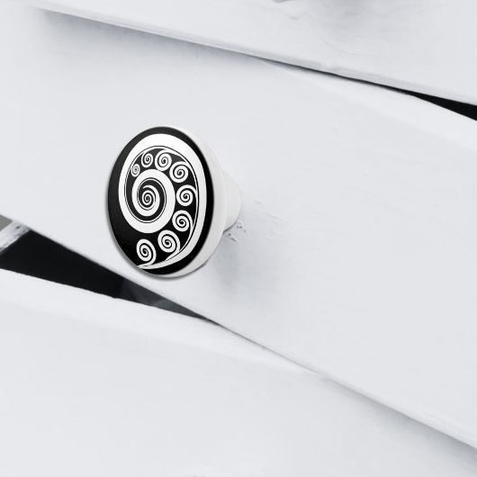 Minimaal wit zwart botanisch varenblad geïnspireer keramische knop