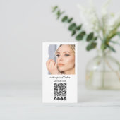 Minimaal Zwart Script Logo QR Code Foto Make-up Visitekaartje (Staand voorkant)