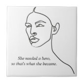 Minimaal zwart werd ze een Hero Inspiration Girl Tegeltje (Voorkant)