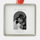 Minimal Arch Photo Zwart-wit Merrily Getrouwd Metalen Ornament (Voorkant)
