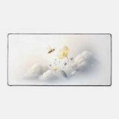 Minimal Bee & Clouds Desk Mat (Voorkant)