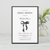 Minimal Black Bow Bridal Shower Invitation Kaart (Staand voorkant)