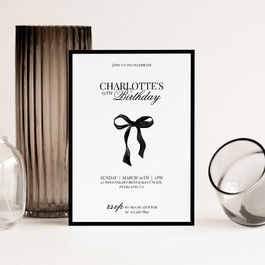 Minimal Black & White Bow Birthday Invitation Kaart