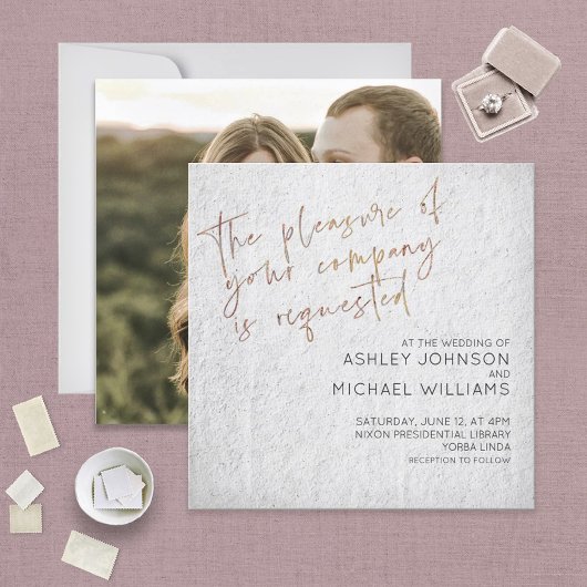 Minimal Black & White Gold Script Photo Wedding Kaart