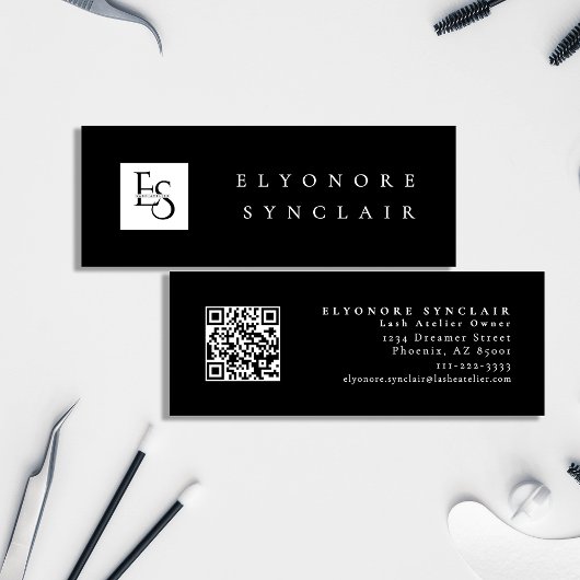 Minimal Black White Script Lash Logo Qr Code Mini Visitekaartje