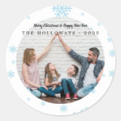 Minimal Blue Snowflakes Vakantiefoto Ronde Sticker (Voorkant)