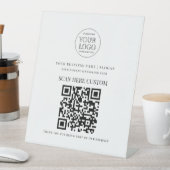 Minimal Business Logo Scan QR CODE Reclamebord Met Voetstuk (Insitu)