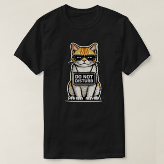 Minimal Cat Do Not Disturb Design T-shirt