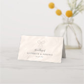 Minimal Champagne Pearl Bow Wedding Escort Plaatskaartje (Achterkant)