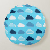 Minimal Clouds Pattern – Blue Sky Vibes Rond Kussen (Voorkant)