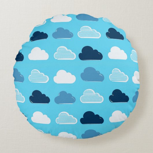 Minimal Clouds Pattern – Blue Sky Vibes Rond Kussen (Voorkant)