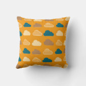 Minimal Clouds Pattern – Orange Sky Vibes Kussen (Achterkant)