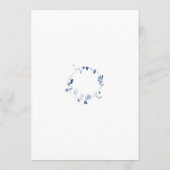 Minimal Dusty Blue Floral Wreath Wedding Kaart (Achterkant)