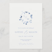 Minimal Dusty Blue Monogram Wreath Wedding  Kaart (Voorkant)