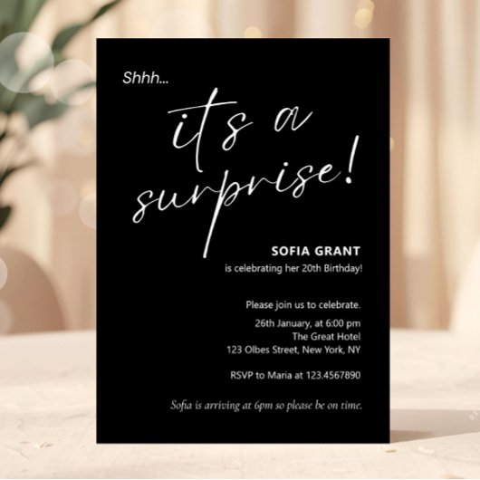 Minimal Elegant Black Surprise Party Invitation Kaart