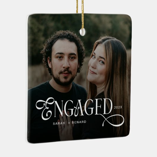 Minimal Engaged Couples Photo Stylish Christmas Keramisch Ornament (Rechts)